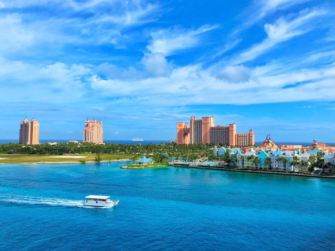 Bahamas luxury dining and travel destination